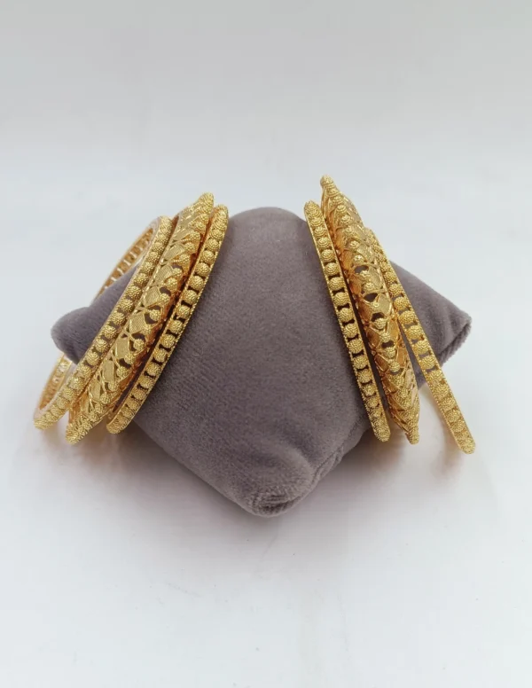 SIX PIECE BANGLES SET