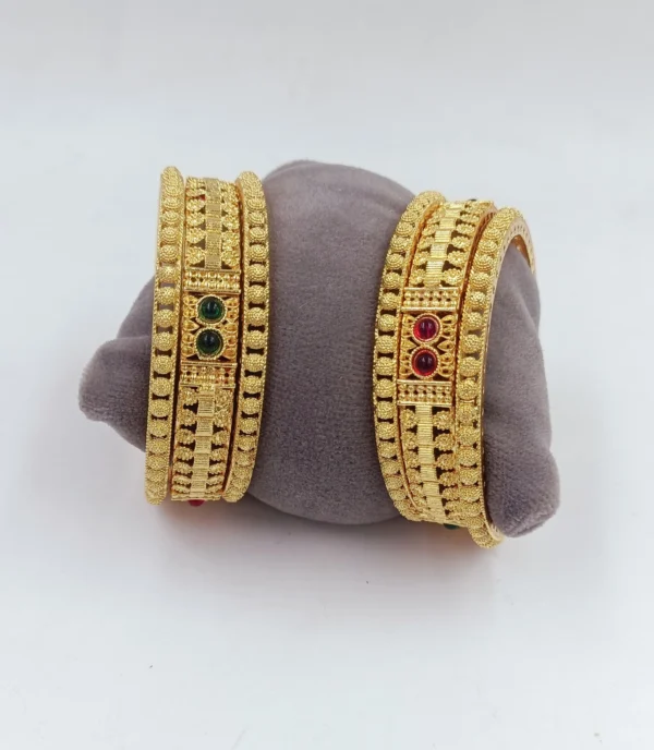 SIX PIECE BANGLES SET