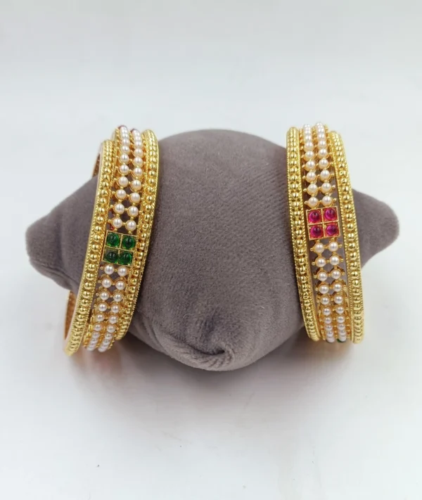 SIX PIECE BANGLES SET