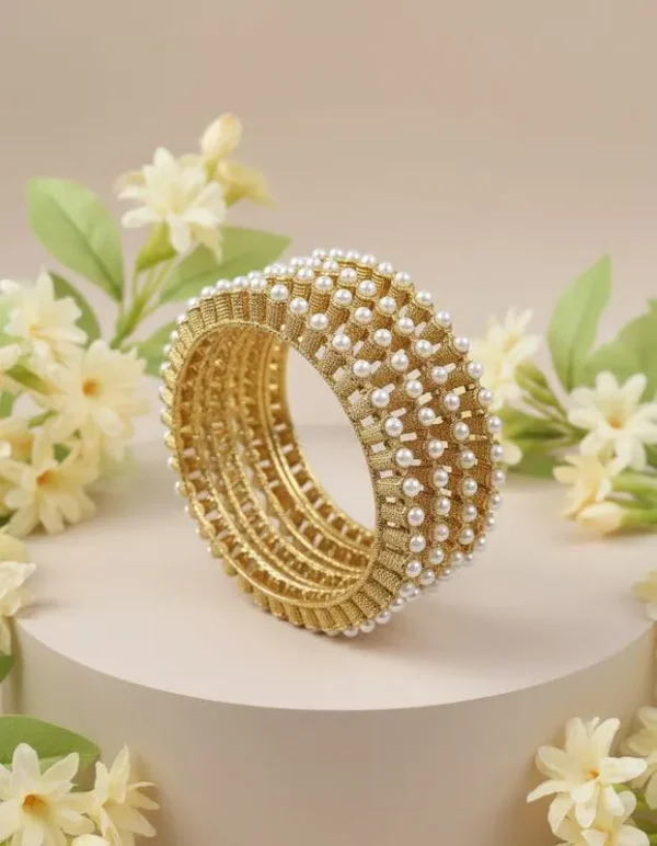 Vivanta design Classic Collection of 4Pcs Set of Gold Plated Bangle set